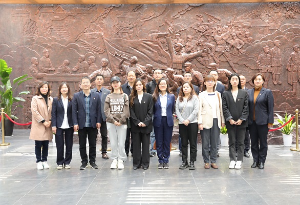 本部第一、二黨支部聯(lián)合開展主題黨日活動(dòng)